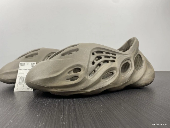 Stone RNNR Foam Adidas Sage Yeezy GX4472 0820